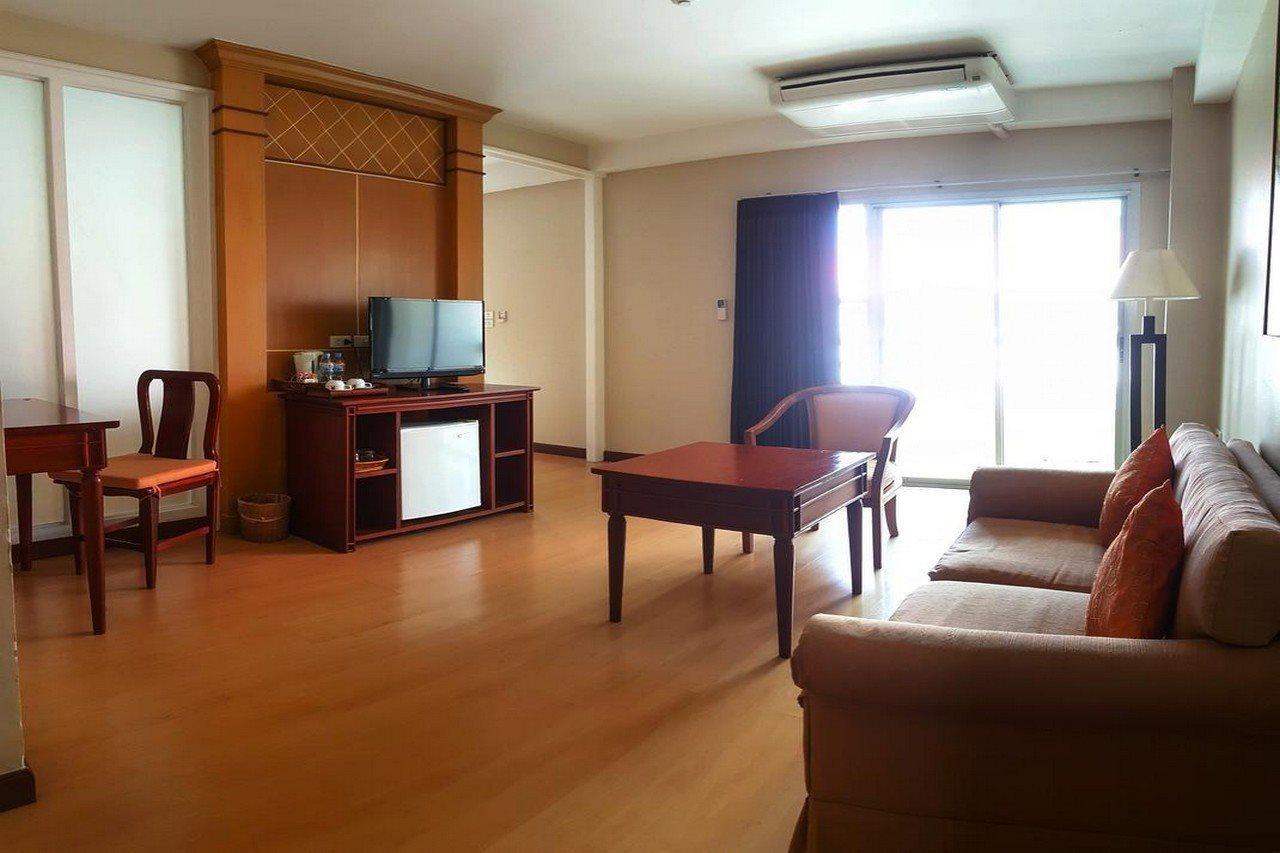 Eastiny Place Hotel Pattaya Ngoại thất bức ảnh