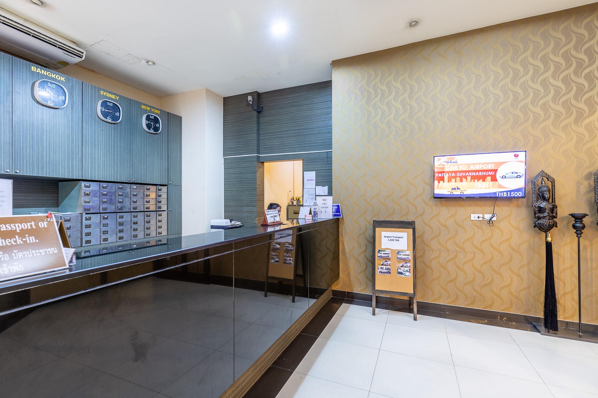 Eastiny Place Hotel Pattaya Ngoại thất bức ảnh