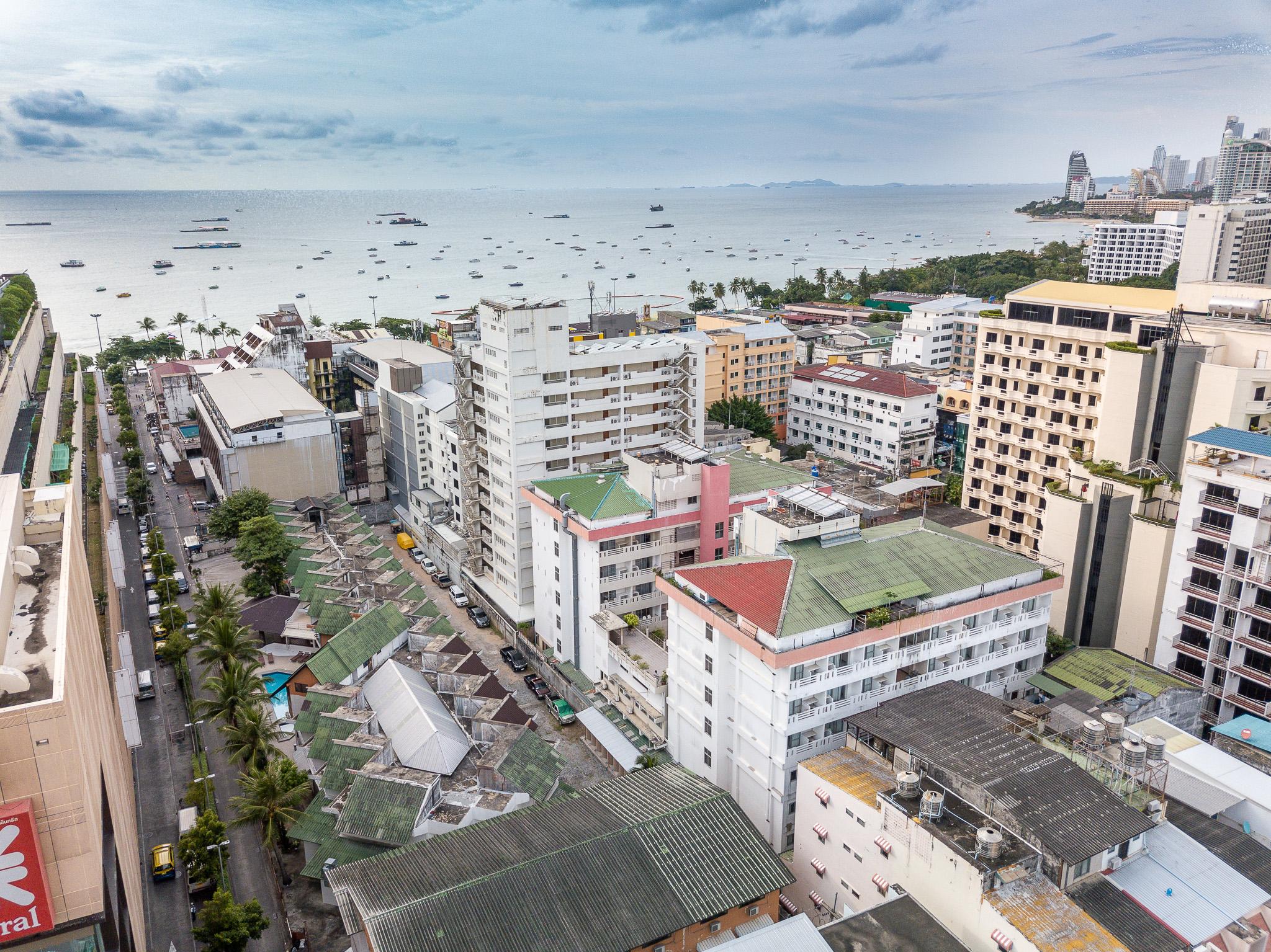 Eastiny Place Hotel Pattaya Ngoại thất bức ảnh