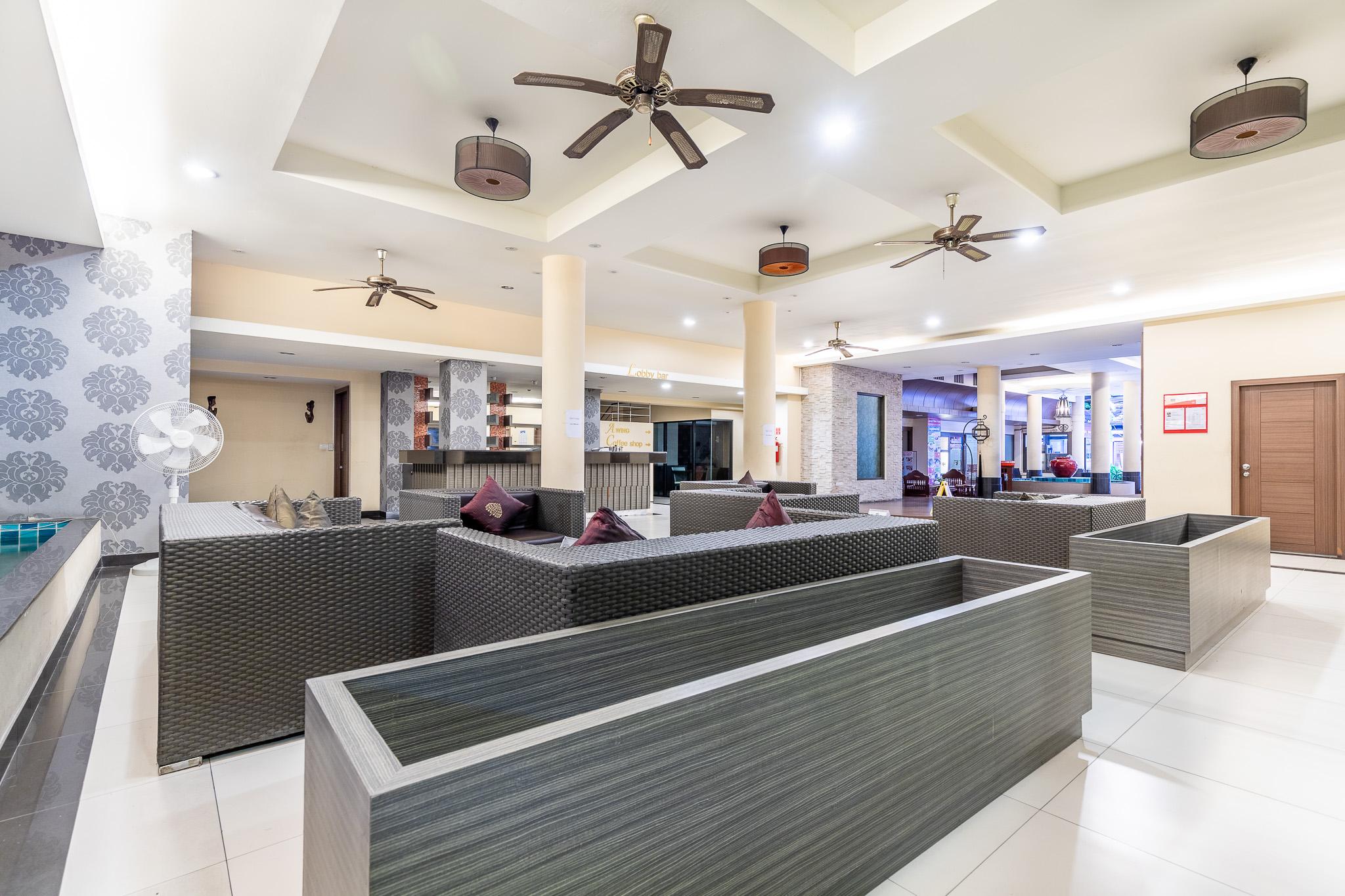 Eastiny Place Hotel Pattaya Ngoại thất bức ảnh
