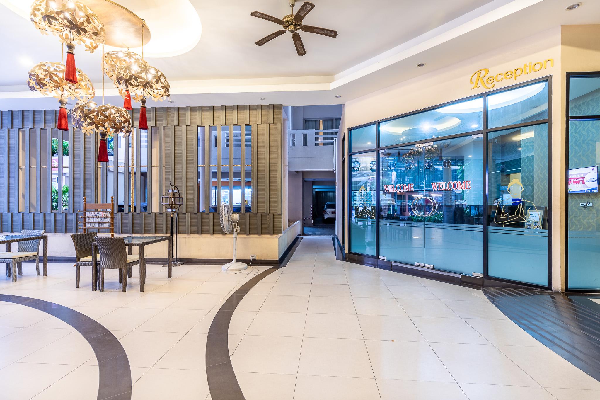 Eastiny Place Hotel Pattaya Ngoại thất bức ảnh