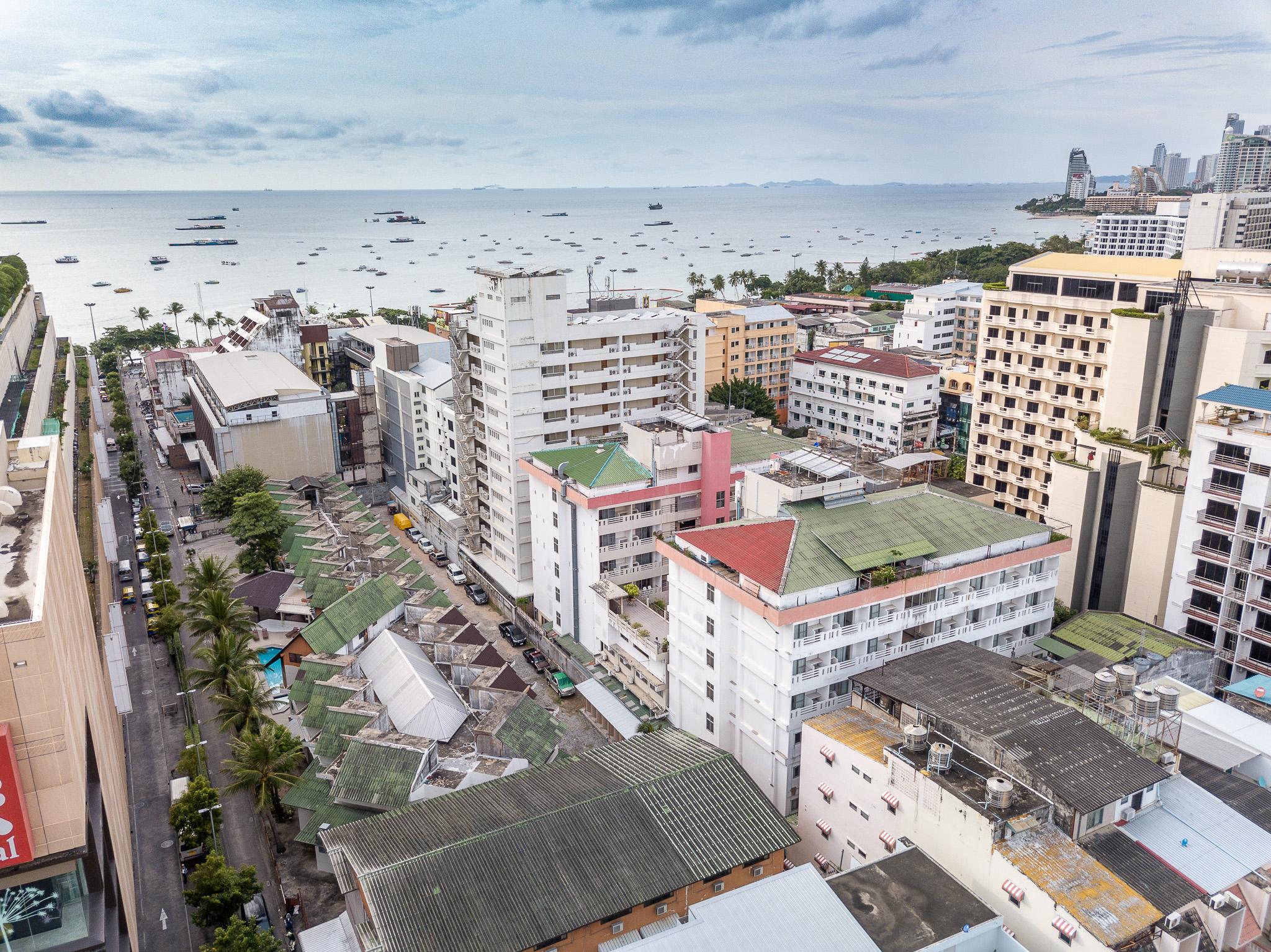 Eastiny Place Hotel Pattaya Ngoại thất bức ảnh