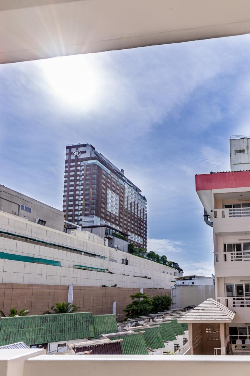 Eastiny Place Hotel Pattaya Ngoại thất bức ảnh