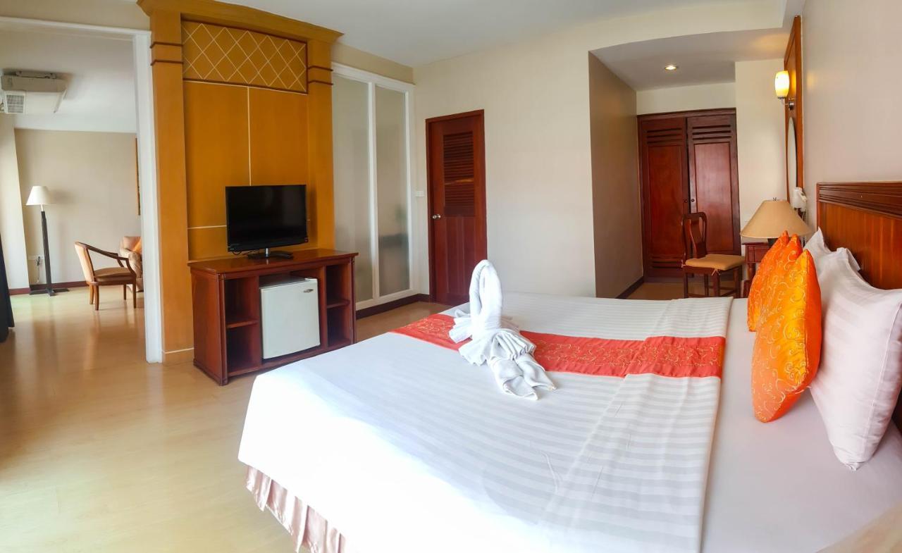 Eastiny Place Hotel Pattaya Ngoại thất bức ảnh